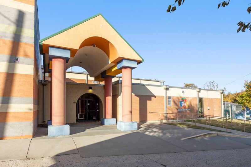 More Photos Of 702 E Grand Ave, Ponca City Office For Sale