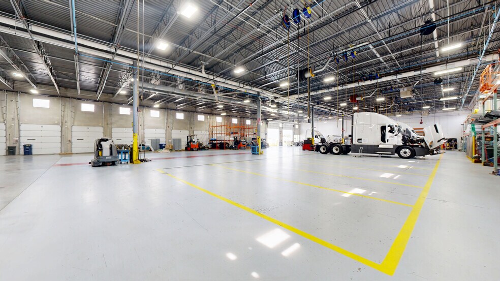 More Photos Of 525 Anderson Dr, Romeoville Warehouse For Sale