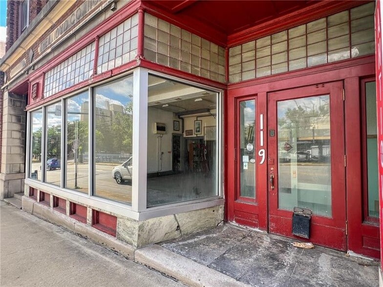 More Photos Of 119 E Wayne St, Butler Office Residential For Sale