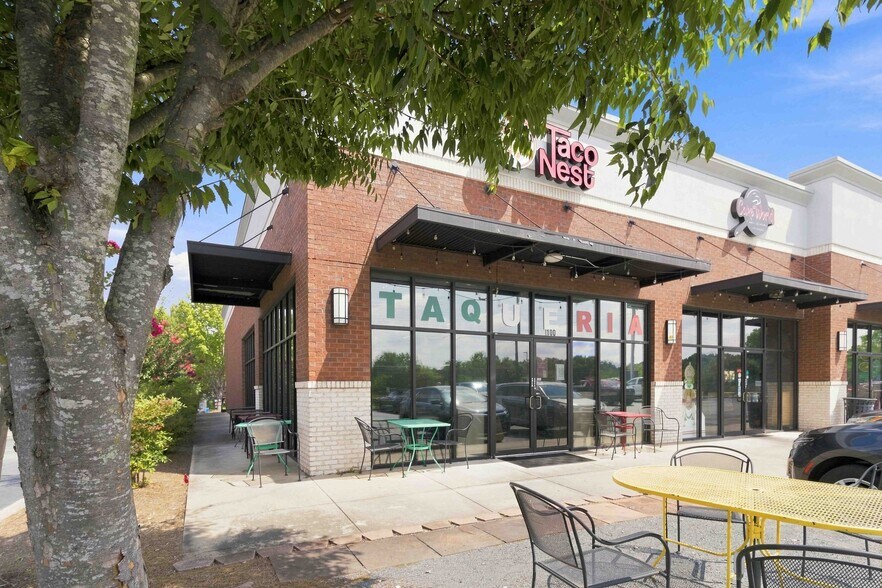 More Photos Of 12872 State Highway 9, Alpharetta Storefront For Lease