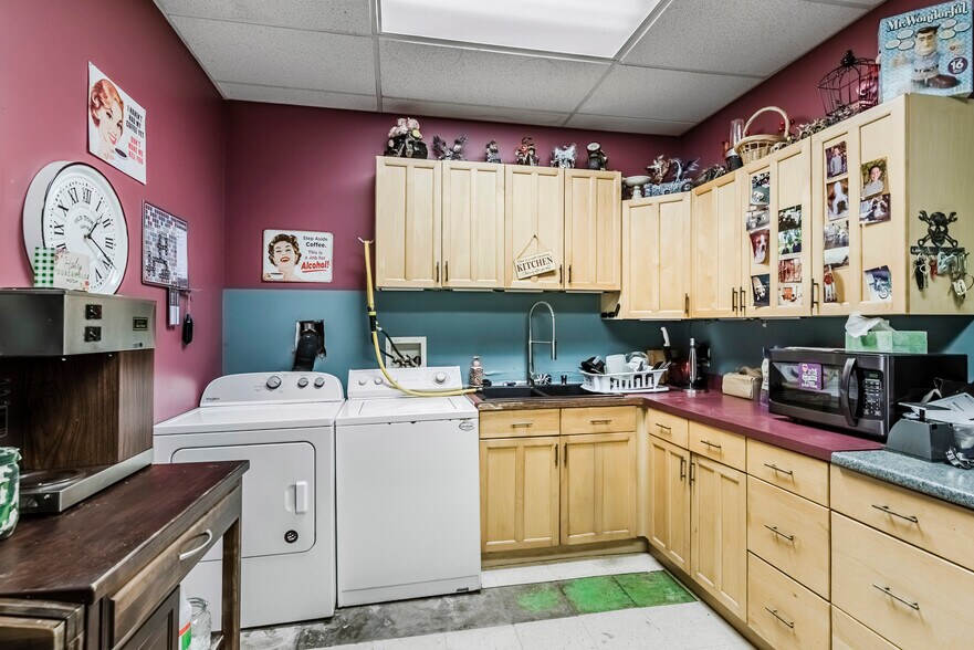 More Photos Of 600-606 Sherrill Rd, Sherrill Storefront For Sale