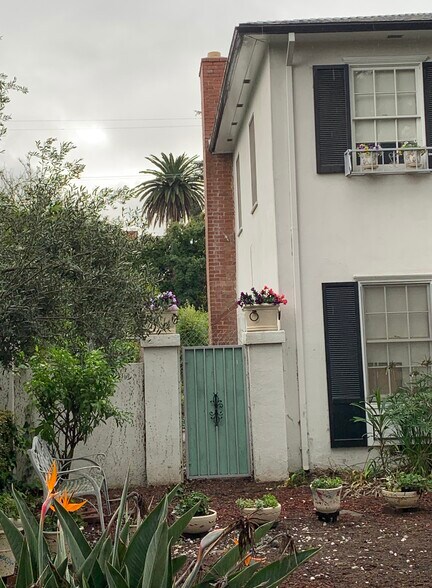 More Photos Of 1826 Wellington Rd, Los Angeles Specialty For Sale