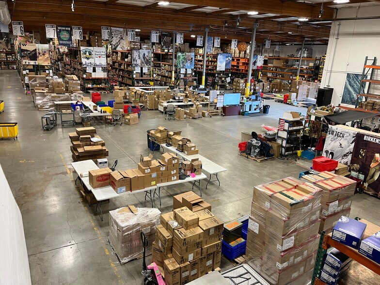 More Photos Of 18055 NE San Rafael St, Portland Industrial For Sale