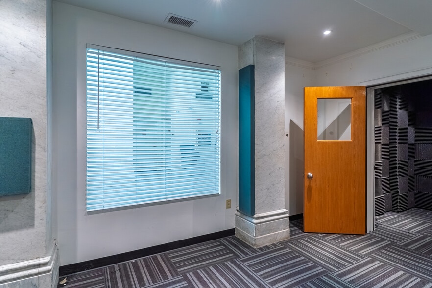 More Photos Of 421 Chestnut St, Philadelphia Apartments For Sale