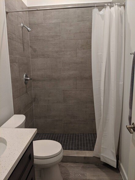 More Photos Of 3424-3426 Tuam St, Houston Apartments For Sale