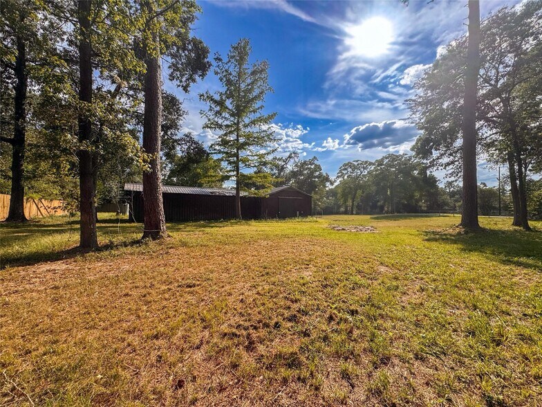 More Photos Of 15331 Lake Lamond Rd, Conroe Flex For Lease