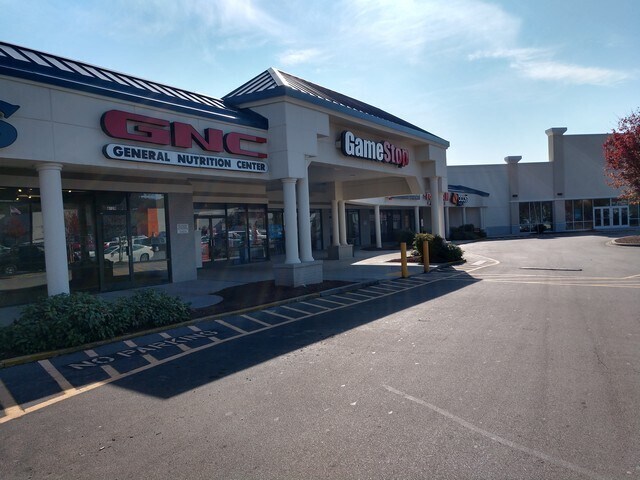 More Photos Of 6719-6741 Clinton Hwy, Knoxville Unknown For Lease