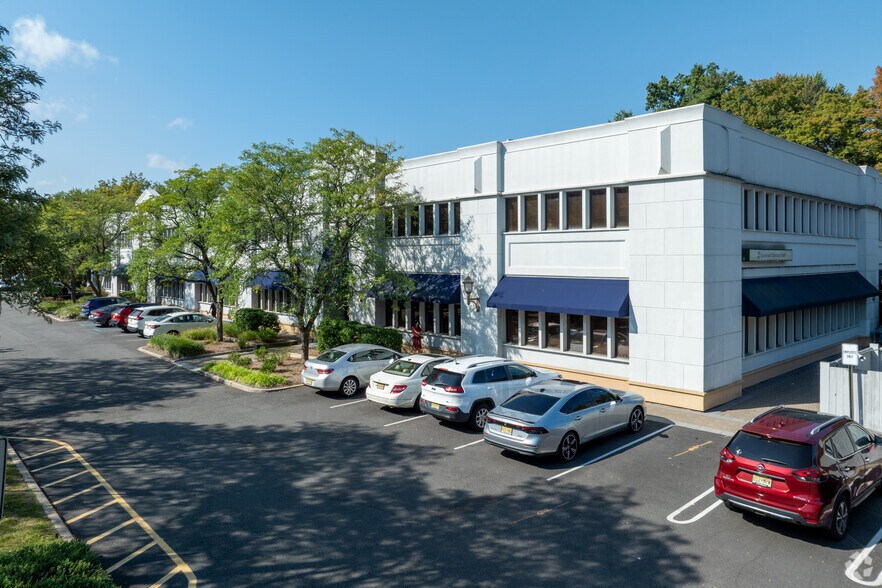 More Photos Of 275-277 Forest Ave, Paramus Medical For Sale