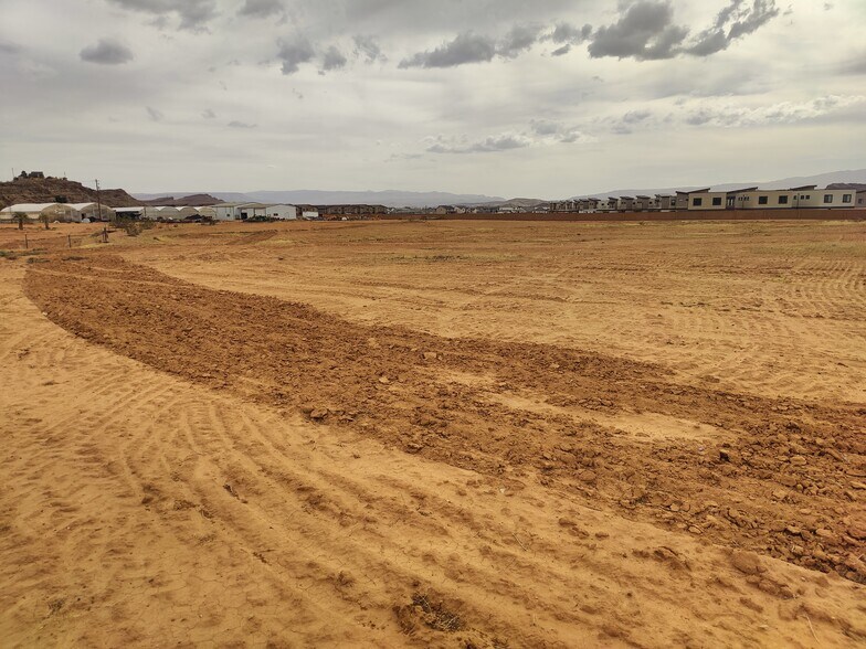 More Photos Of 4090 Washington Fields Road Blvd, Washington Land For Lease