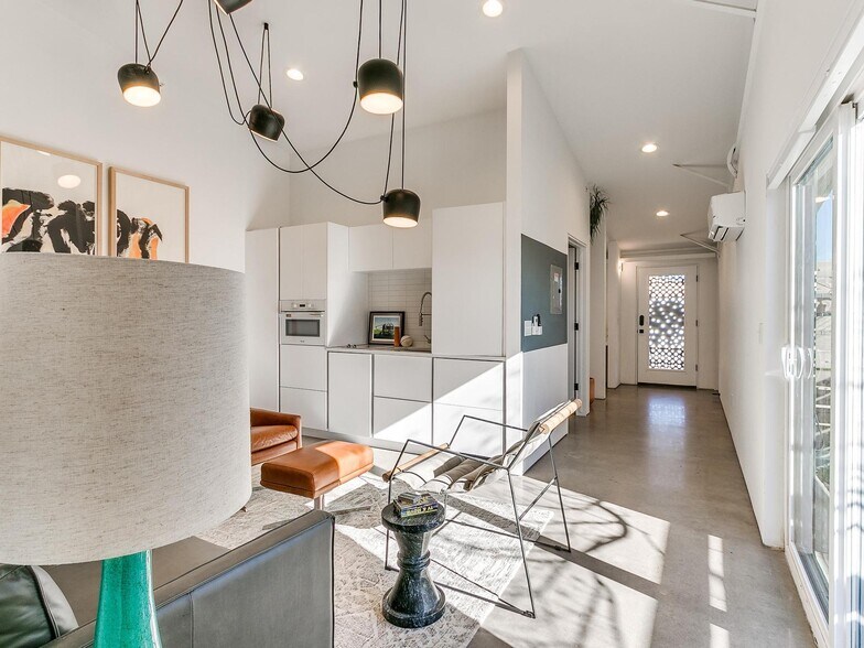 More Photos Of 711 N Douglas Ave, Oklahoma City Apartments For Sale