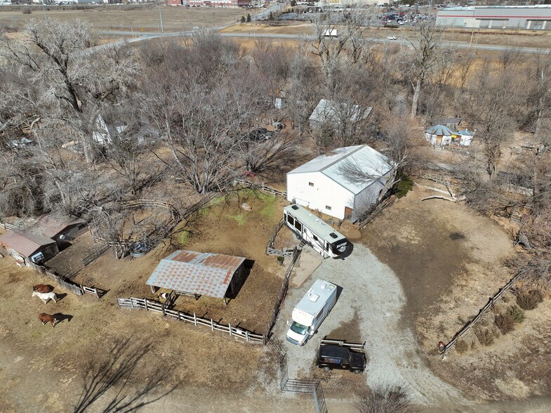More Photos Of 12501 Old Giles Rd, La Vista Industrial For Sale