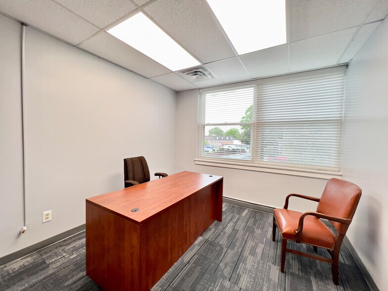 More Photos Of 1431 Elizabeth Ave, Charlotte Office For Lease