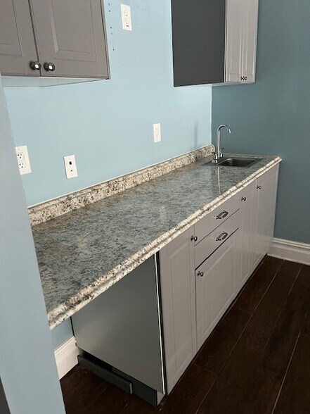 More Photos Of 181-205 E Hartsdale Ave, Hartsdale Storefront For Lease