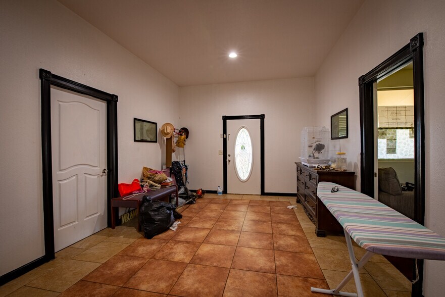 More Photos Of 7913 Highway 183 S, Austin Manufacturing For Sale