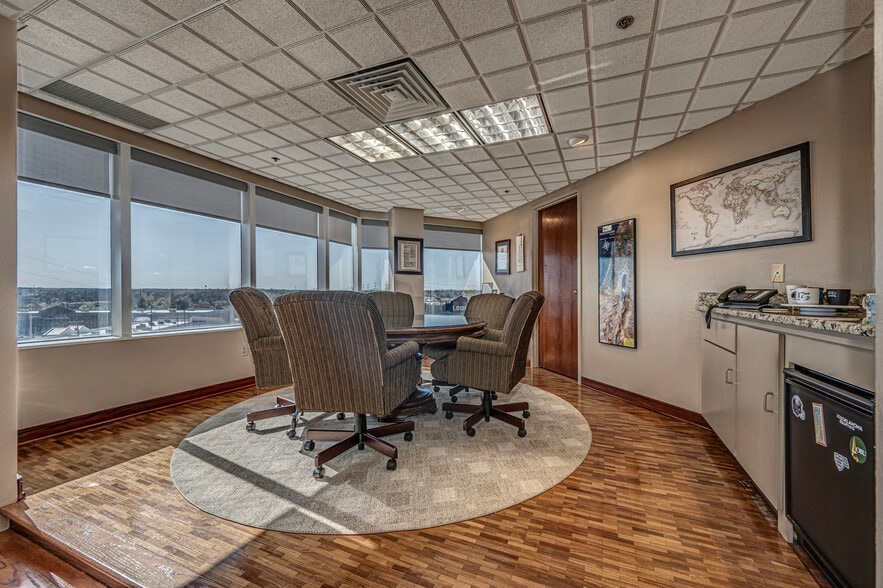 More Photos Of 3800 N May Ave, Oklahoma City Office For Sale