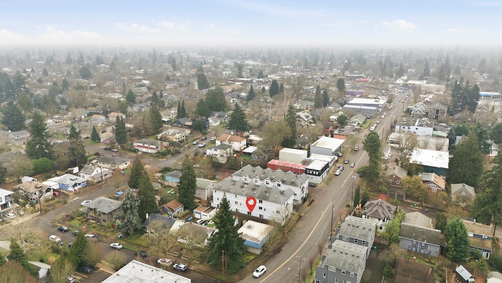 More Photos Of 3004 SE 50th Ave, Portland Office For Sale