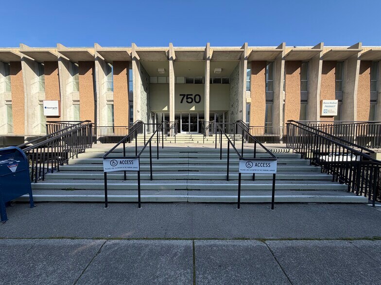 More Photos Of 750 Las Gallinas Ave, San Rafael Medical For Lease