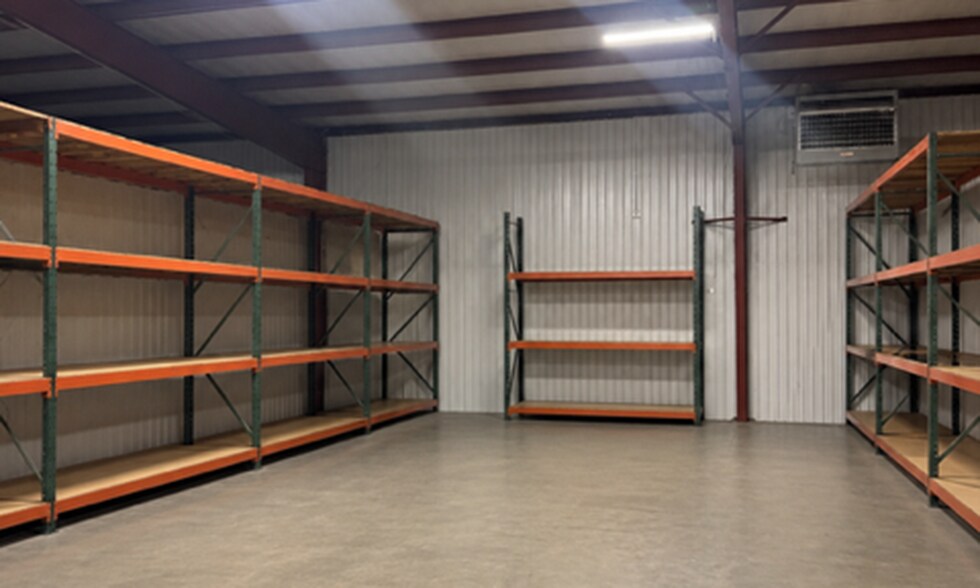 More Photos Of 1501 Allens Ln, Evansville Warehouse For Sale