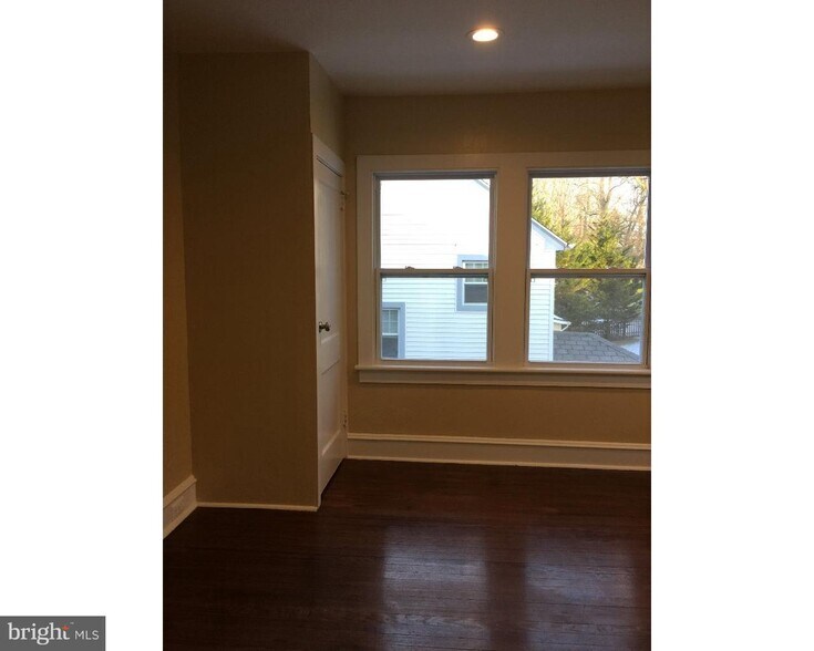 More Photos Of 841 Edge Hill Rd, Glenside Apartments For Sale