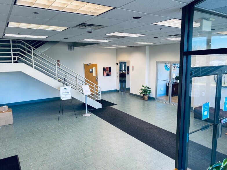 More Photos Of 590 Lancaster Ave, Malvern Light Distribution For Sale