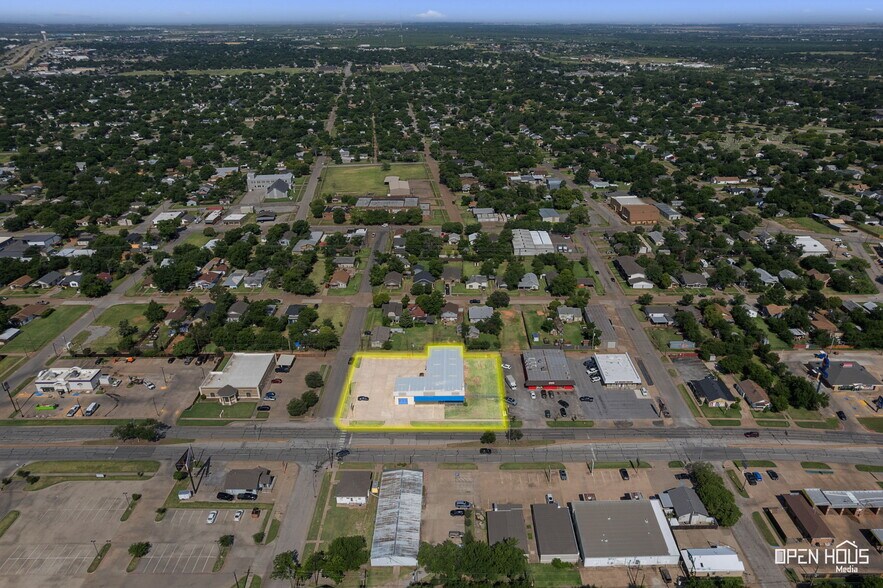 More Photos Of 2412 Kemp Blvd, Wichita Falls Light Manufacturing For Sale