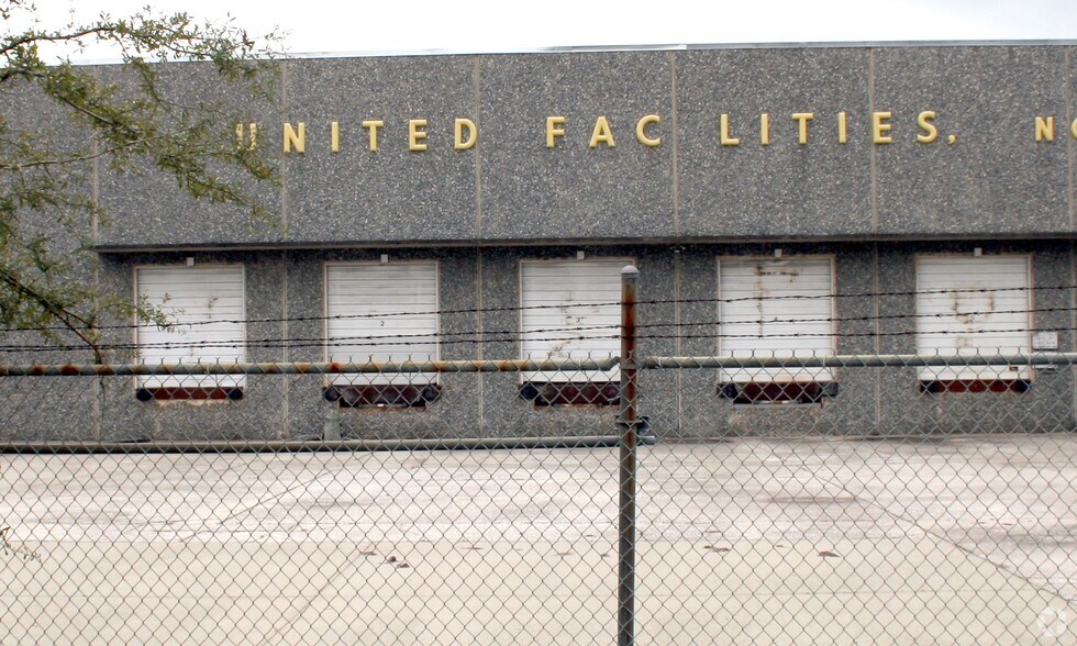 More Photos Of 1550 Ellis Rd N, Jacksonville Warehouse For Lease