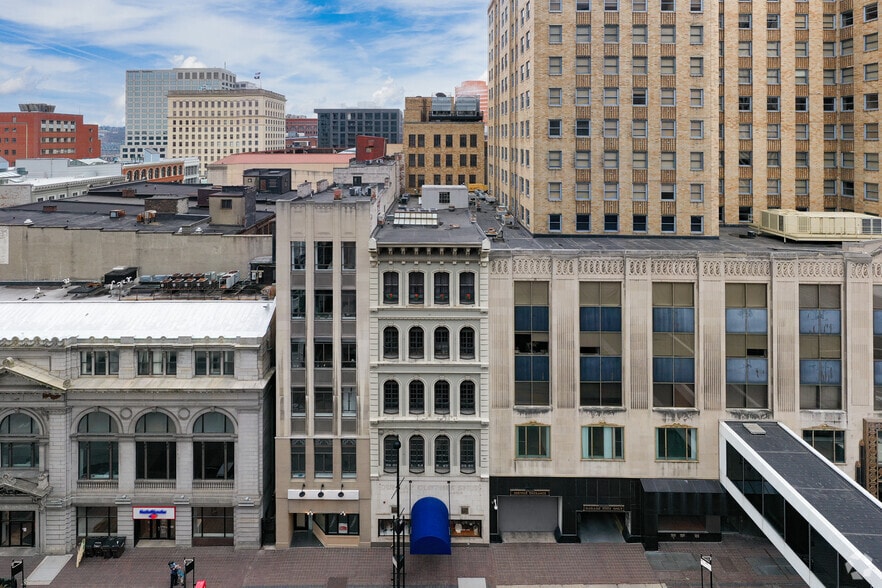 More Photos Of 417 Vine St, Cincinnati Apartments For Sale