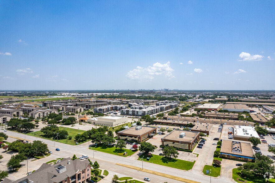 More Photos Of 11498 Luna Rd, Farmers Branch Unknown For Lease