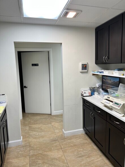 More Photos Of 3035 E Commercial Blvd, Fort Lauderdale Medical For Sale