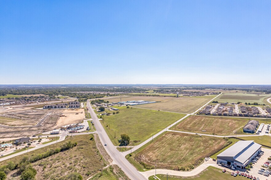 More Photos Of 2100 San Antonio Street, Lockhart Land For Sale
