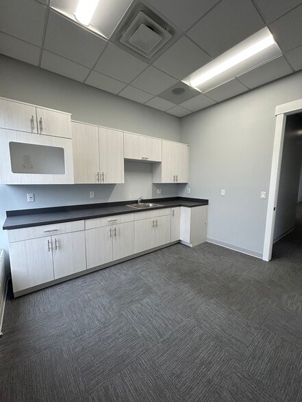 More Photos Of 564 W 700 S, Pleasant Grove Office For Lease