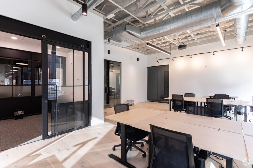 More Photos Of 412 W Rivers Edge Dr, Provo Coworking Space