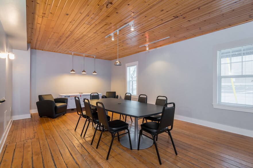 More Photos Of 101 E Pier St, Port Washington Office For Lease