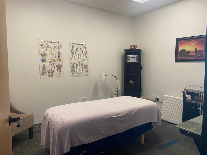 More Photos Of 19490 Sandridge Way, Leesburg Medical For Lease