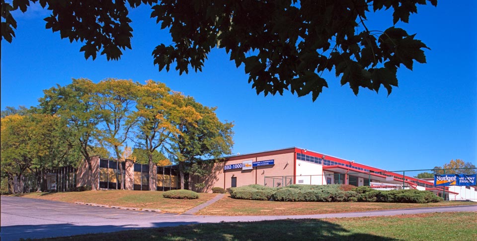 More Photos Of 444 Saw Mill River Rd, Elmsford Warehouse For Lease