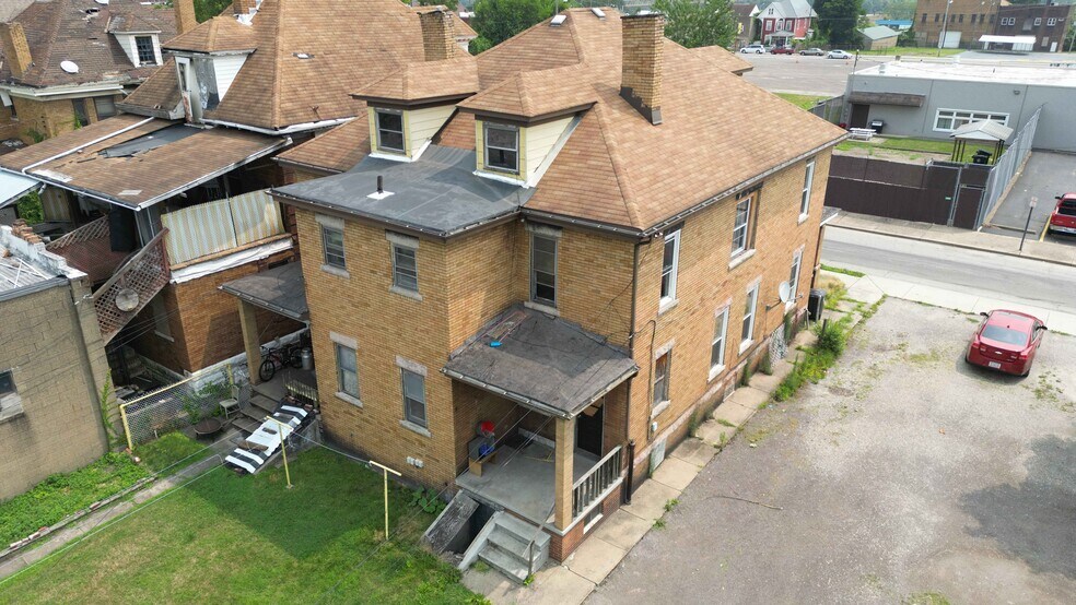 More Photos Of 321 Slack St, Steubenville Apartments For Sale