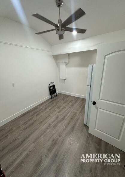 More Photos Of 155 W Dearborn St, Englewood Storefront Retail Office For Lease