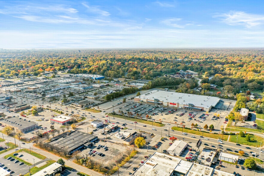 More Photos Of 2601 E 56th St, Indianapolis Light Distribution For Sale