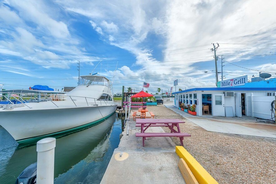 More Photos Of 1240 Overseas Hwy, Marathon Restaurant For Sale