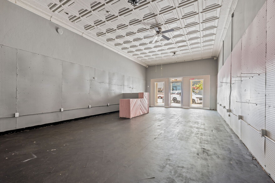 More Photos Of 101-105 S Scales St, Reidsville Storefront Retail Office For Sale