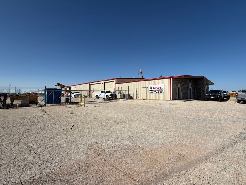 More Photos Of 2135 W Interstate 20, Odessa Manufacturing For Lease