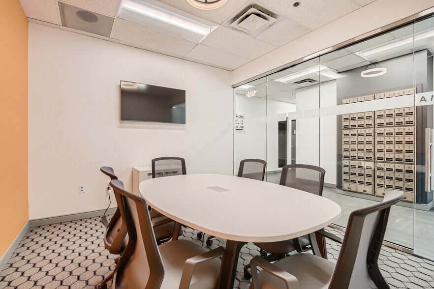 More Photos Of 320-340 E Warm Springs Rd, Las Vegas Unknown For Lease