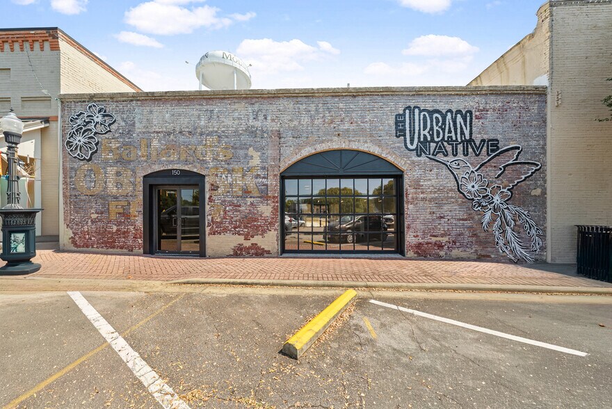 More Photos Of 76 Main st, Pine Mountain General Retail For Sale
