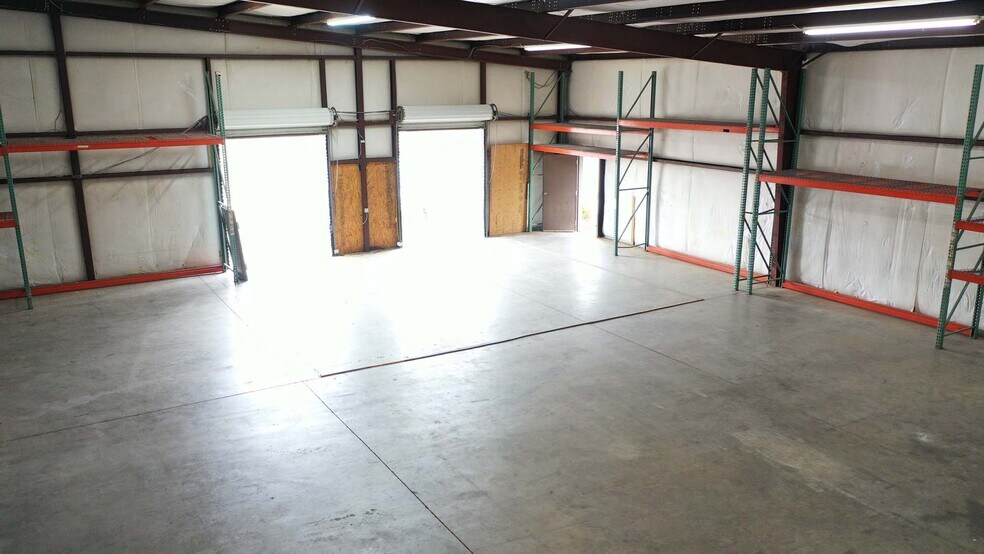 More Photos Of 1498 Airport Rd, Greensboro Warehouse For Lease