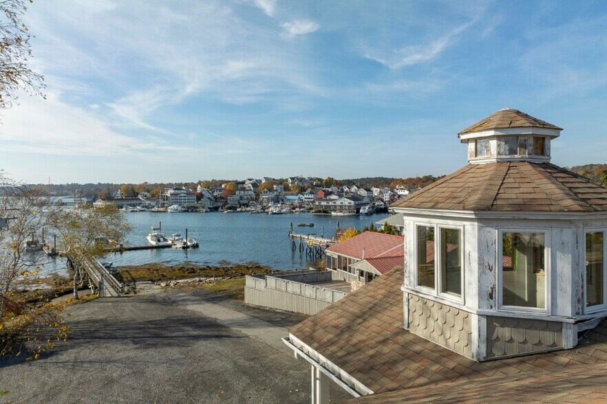 More Photos Of 47 & 49 Atlantic Avenue, Boothbay Harbor Flex For Sale