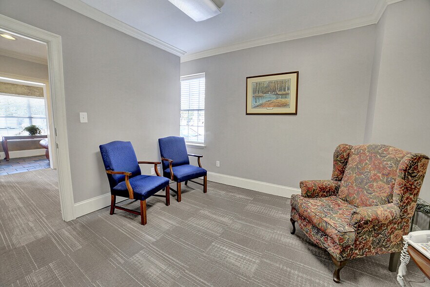 More Photos Of 113 Glenn Ave, Trussville Office Residential For Sale