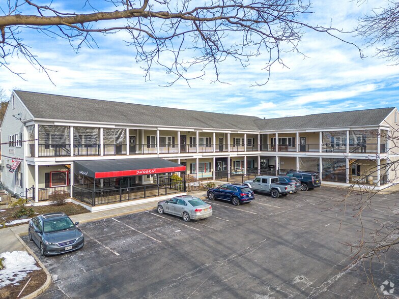 Primary Photo Of 316-318 Delaware Ave, Delmar Unknown For Lease