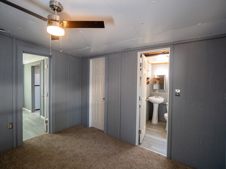 More Photos Of 420 W Johnson St, Norman Multifamily For Sale