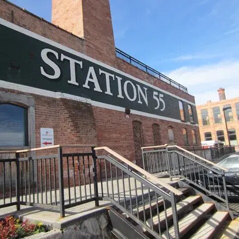 More Photos Of 45 Railroad St, Rochester Warehouse For Lease