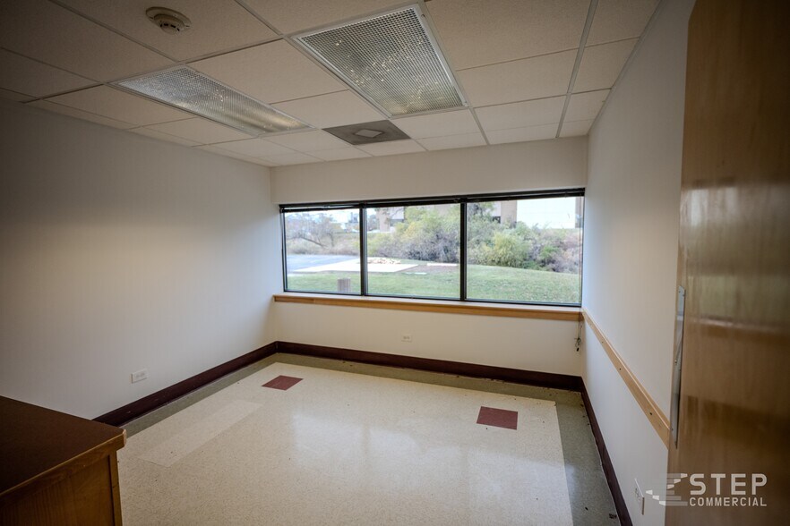 More Photos Of 605 Parfet St, Lakewood Medical For Sale